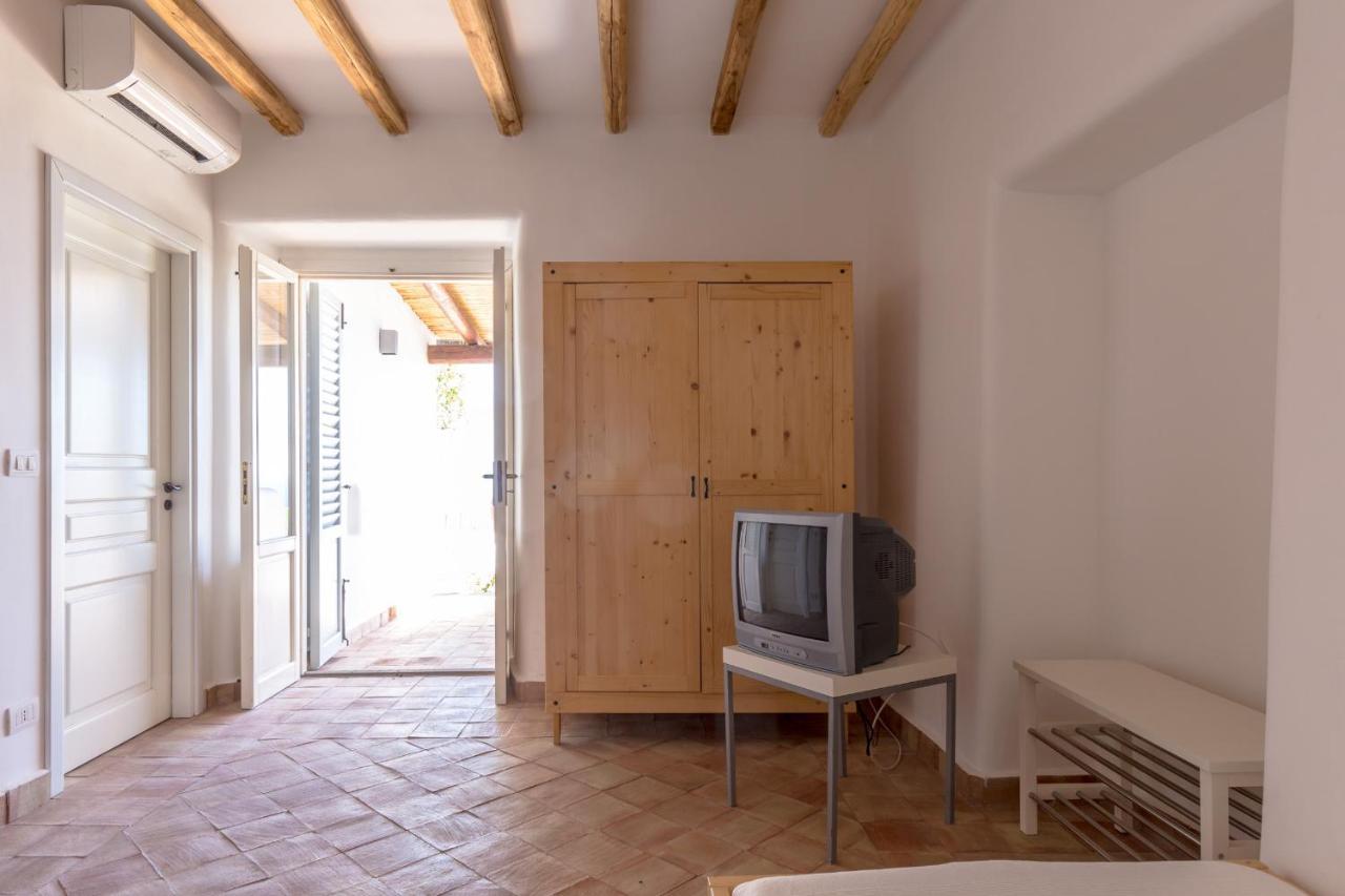 Ferienhaus Le Casette Di Malfa (Salina)